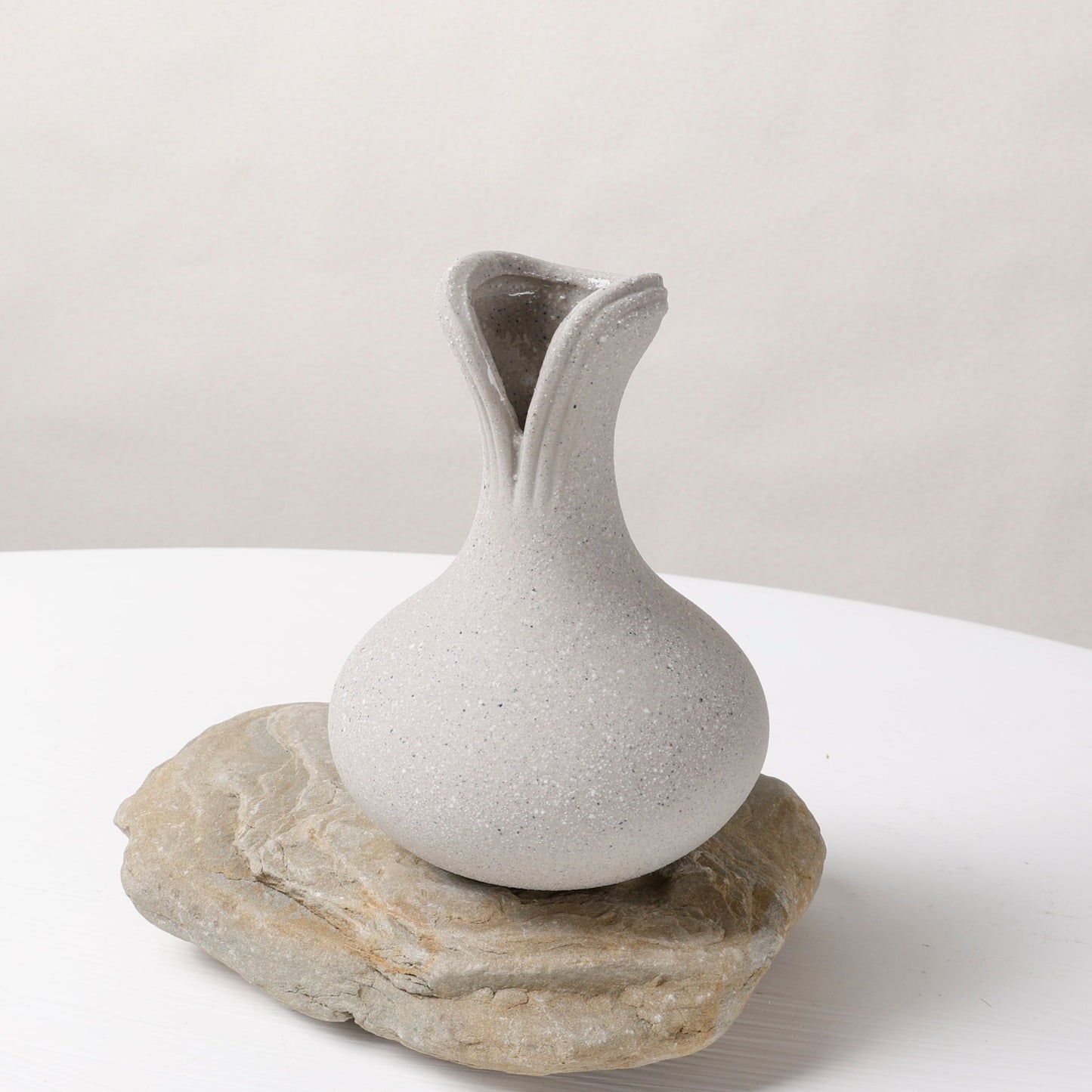 BosilunLife Grey Flower Vase Recycled Eco-Clay